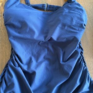 Athleta tankini top